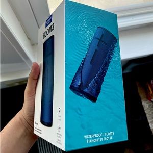UE BOOM Series 3 Bluetooth Speaker [LIKE NEW / NEVER USED]